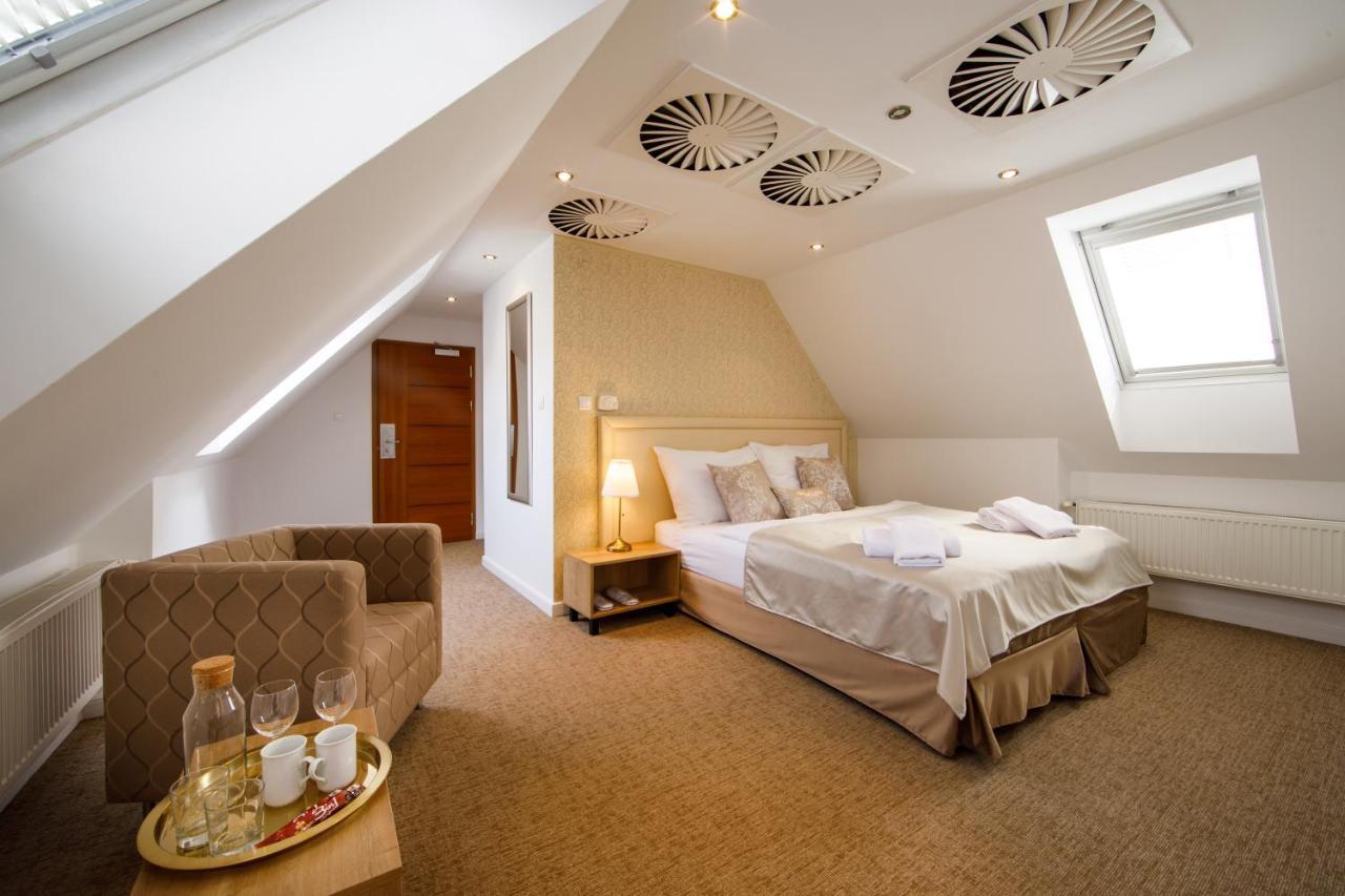 BEIGLI Hotel&Garden Bratislava Buitenkant foto
