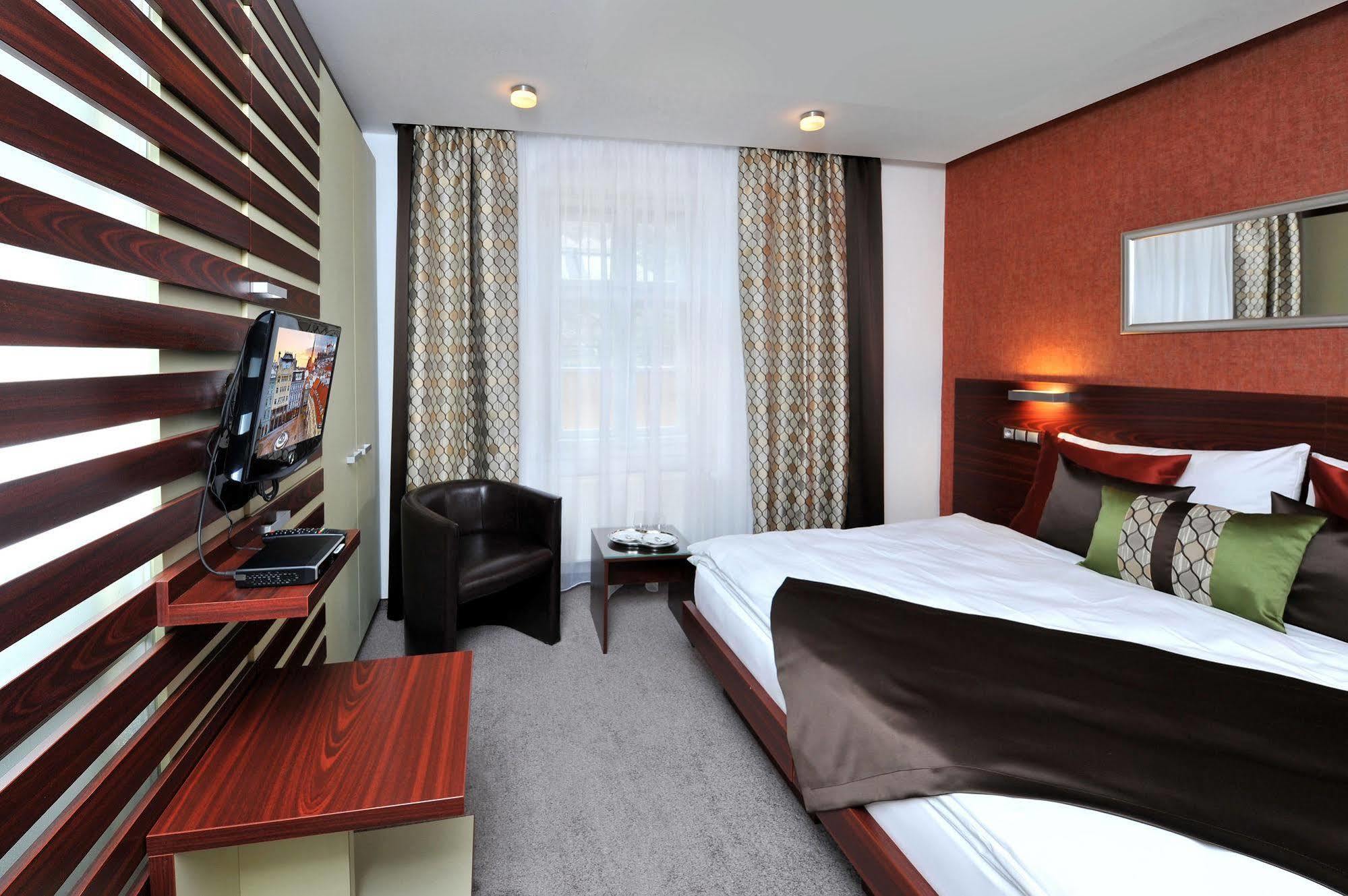 BEIGLI Hotel&Garden Bratislava Buitenkant foto